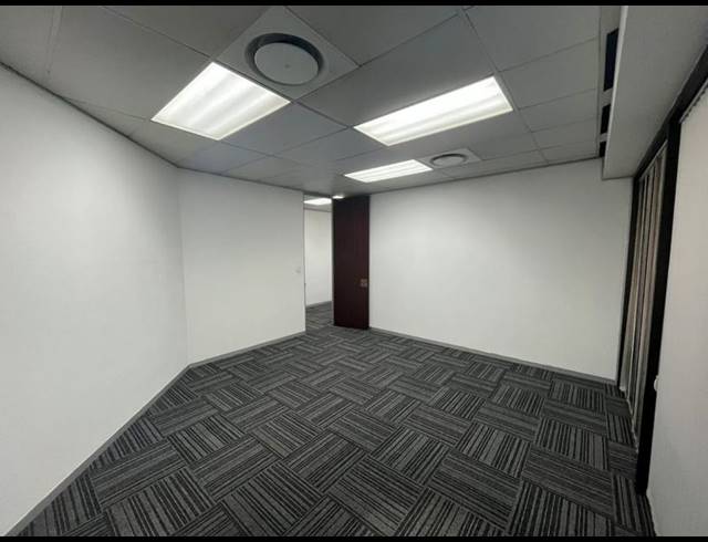 OFFICE PROPERTY TO RENT IN BEDFORD PARK